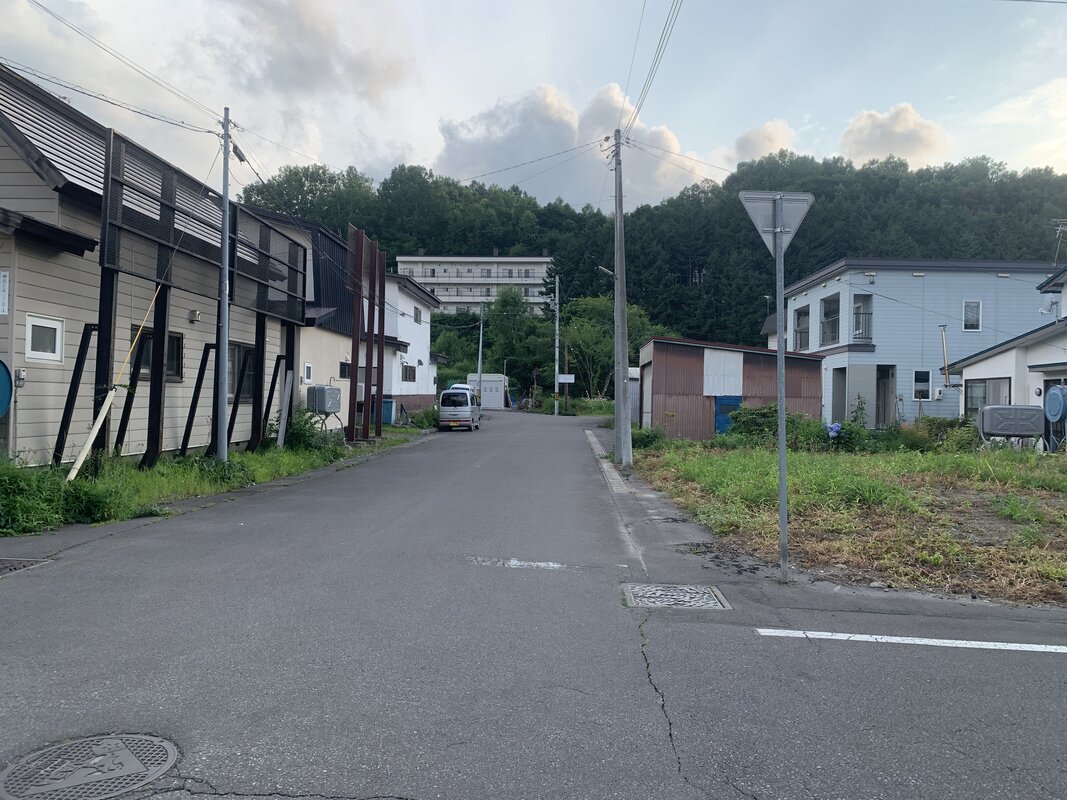 南東向き　道路幅員8.00ｍ