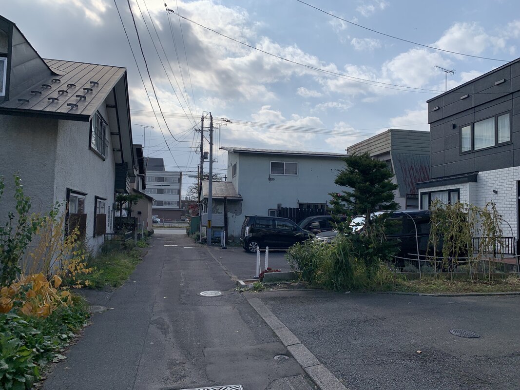 前面道路　（位置指定道路：指定幅員4ｍ）