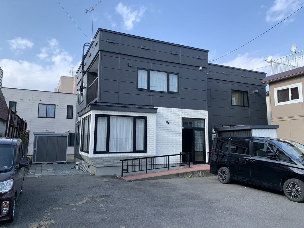 外観　2020年外壁・屋根等リフォーム済