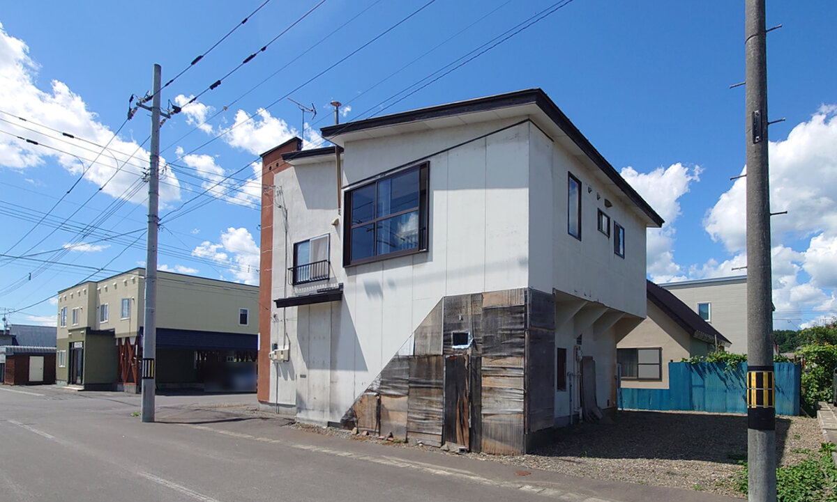 建物裏側