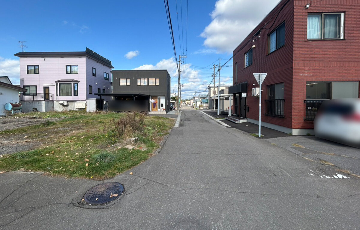 前面道路幅員6.00ｍ（東側）