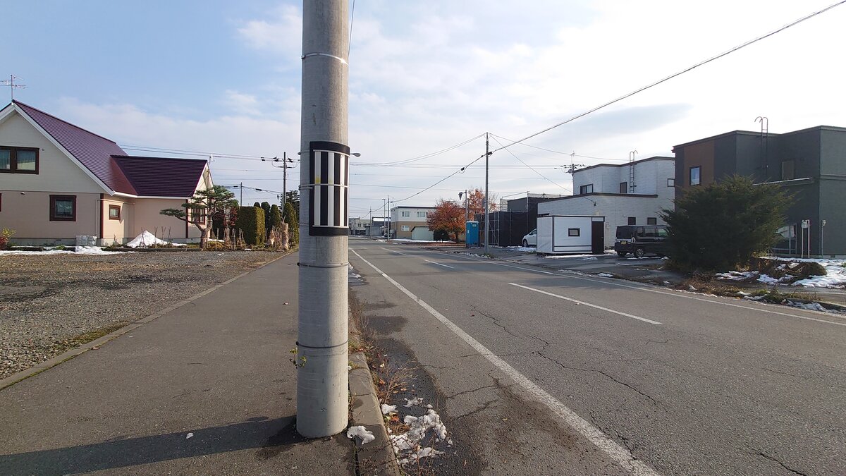 前面道路幅員：15.352ｍ（市道）