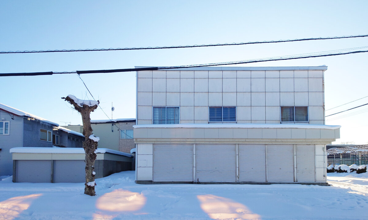 北東向き：間口21.818ｍ