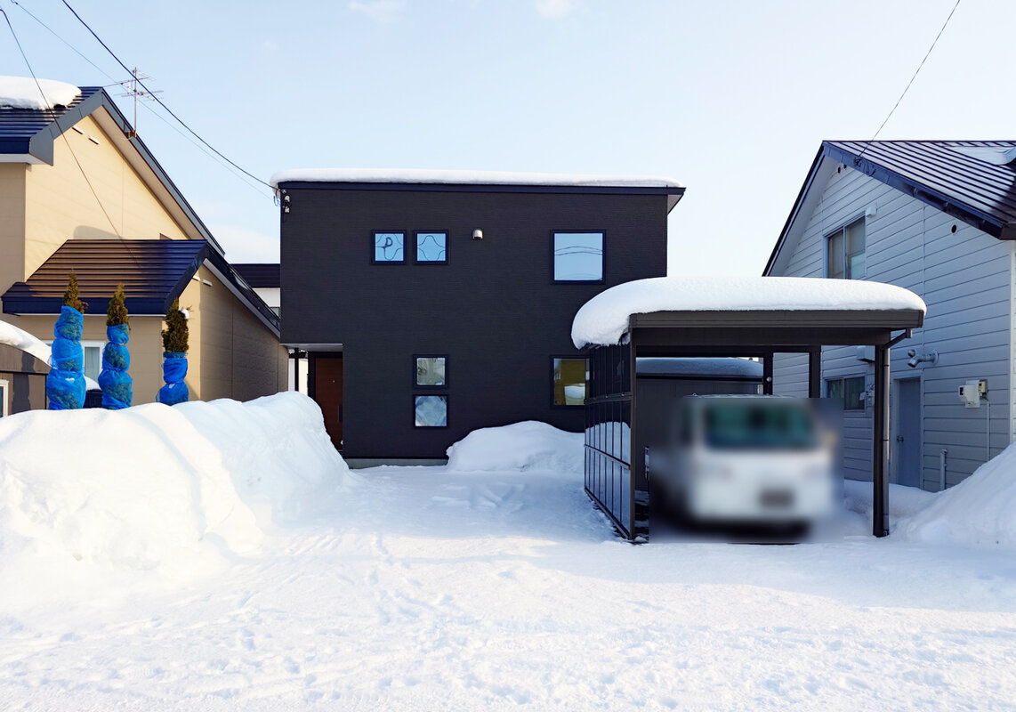 外観　物置・カーポート付