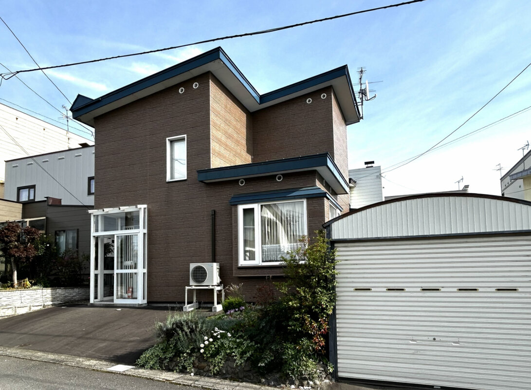 外観　車庫付き