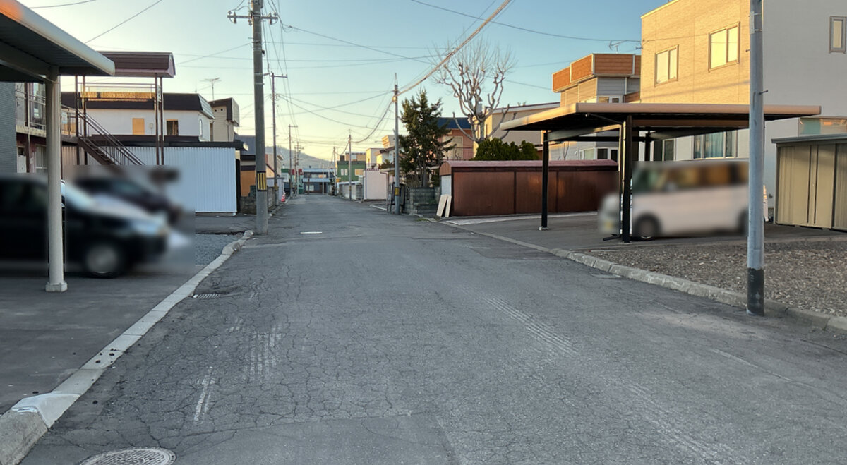南西側　前面道路幅員7.27ｍ（市道）