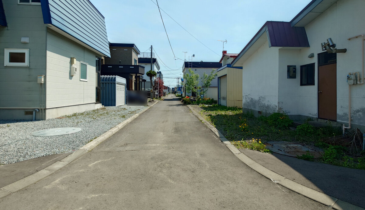 前面道路幅員：4.00ｍ（東側）