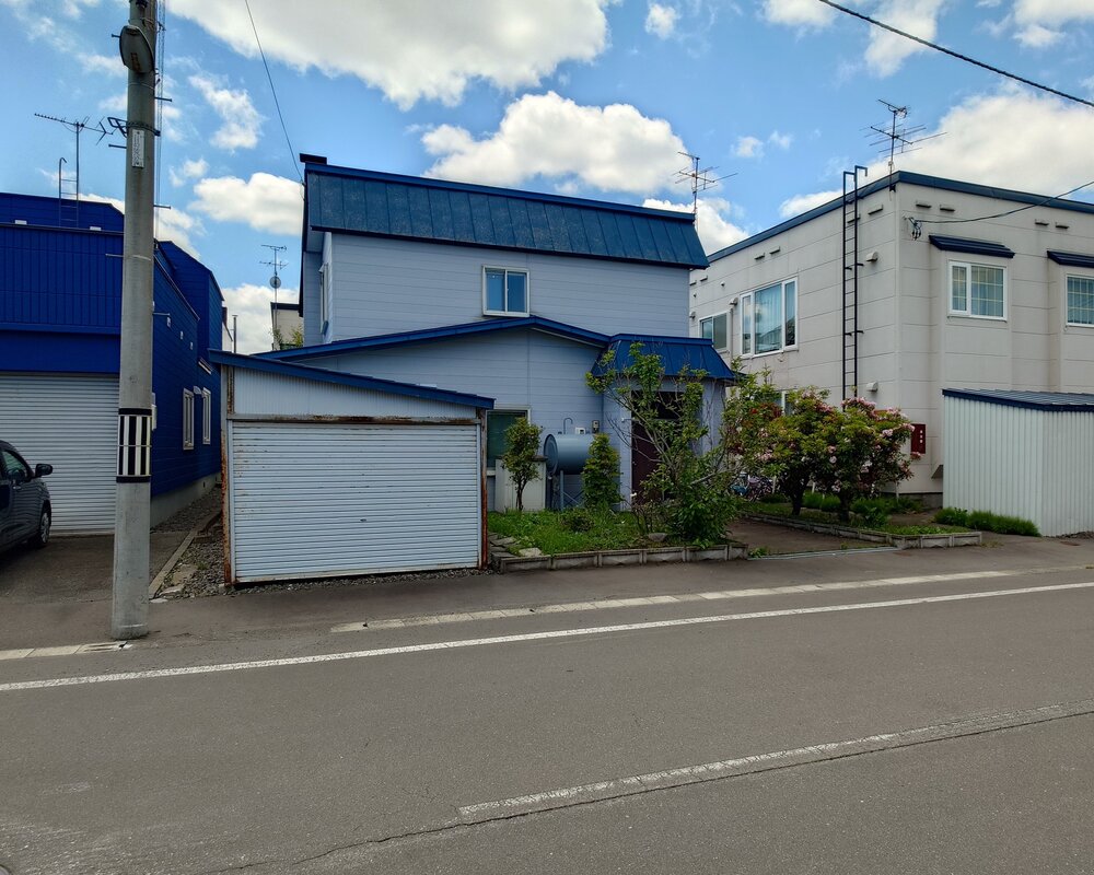 北東向き