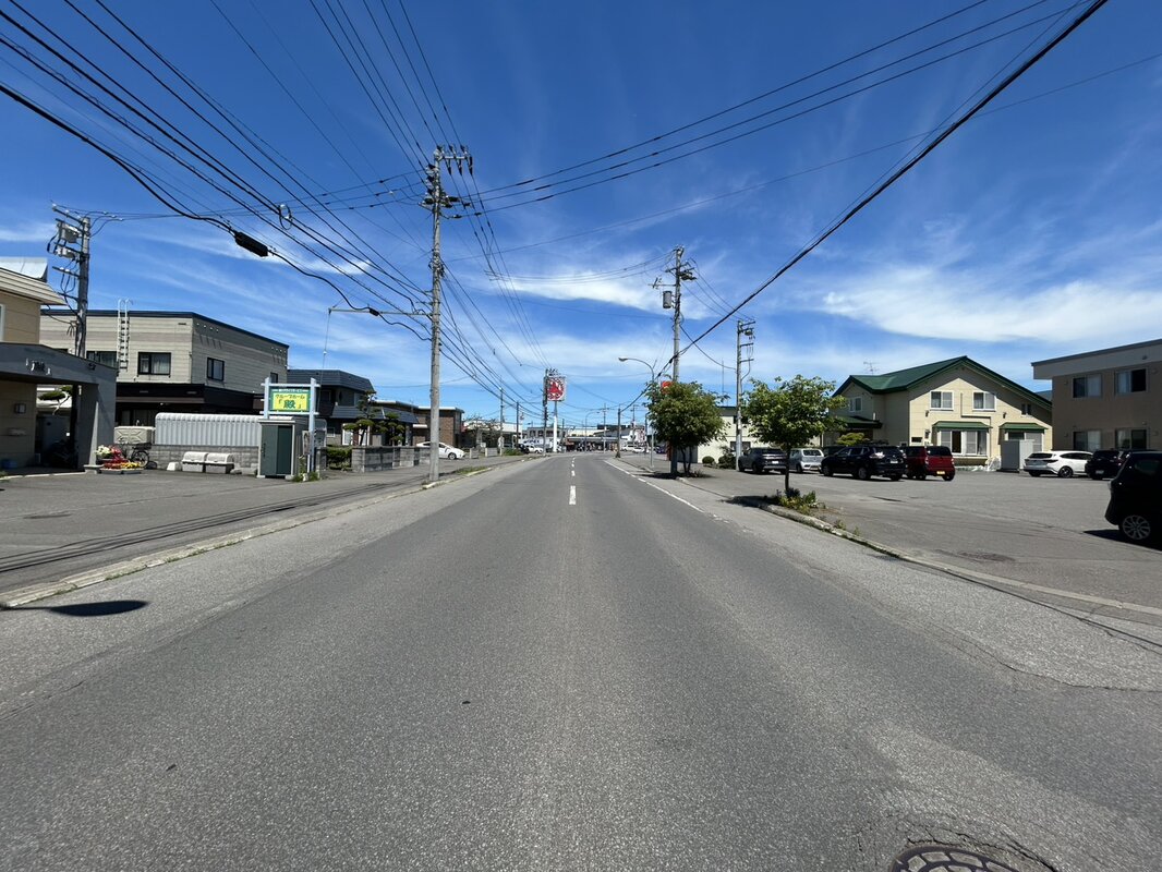 北西側道路幅員：20.00ｍ
