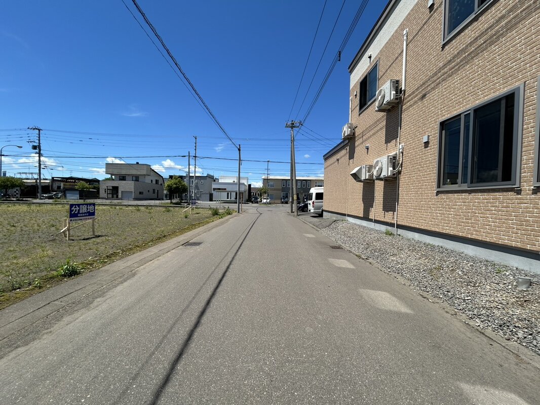 北東側前面道路幅員：6.00ｍ