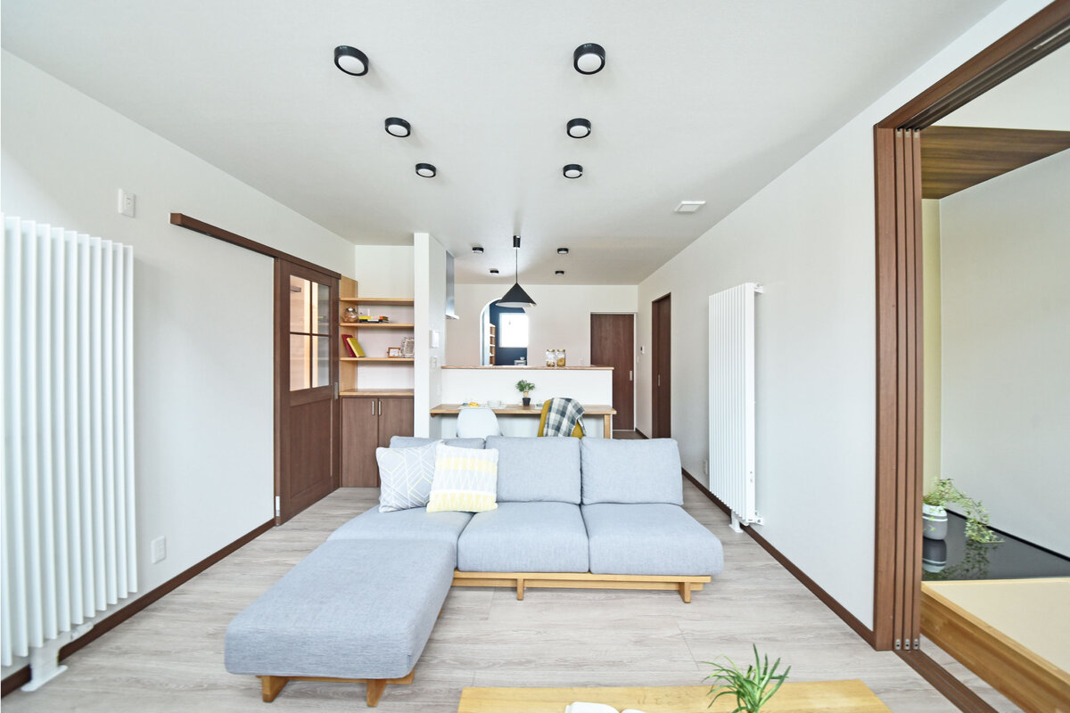 3世代がほどよい距離感で暮らす2階建ての家【リノベーション】