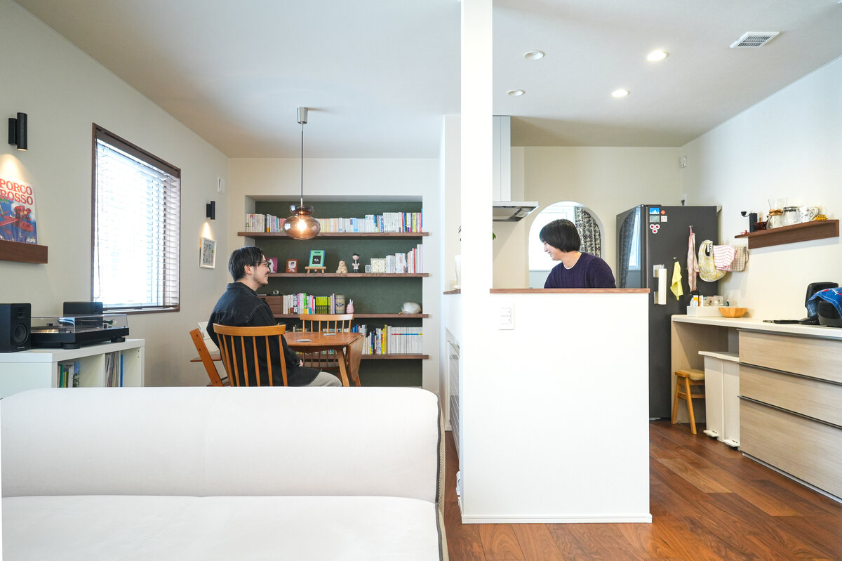 理想を叶えた快適な3人暮らしの家 〜小上がり和室と造作収納で心地よい空間〜【studio.i】
