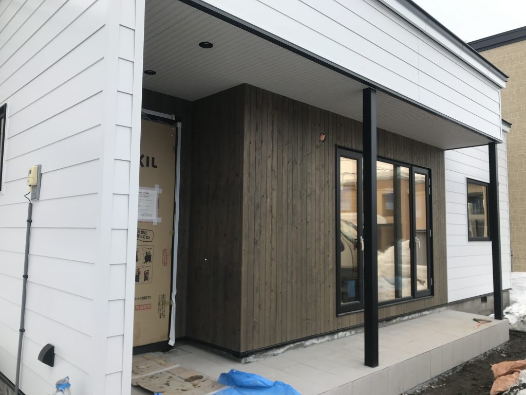 大町平屋ﾘﾉﾍﾞﾎﾟｰﾁ写真