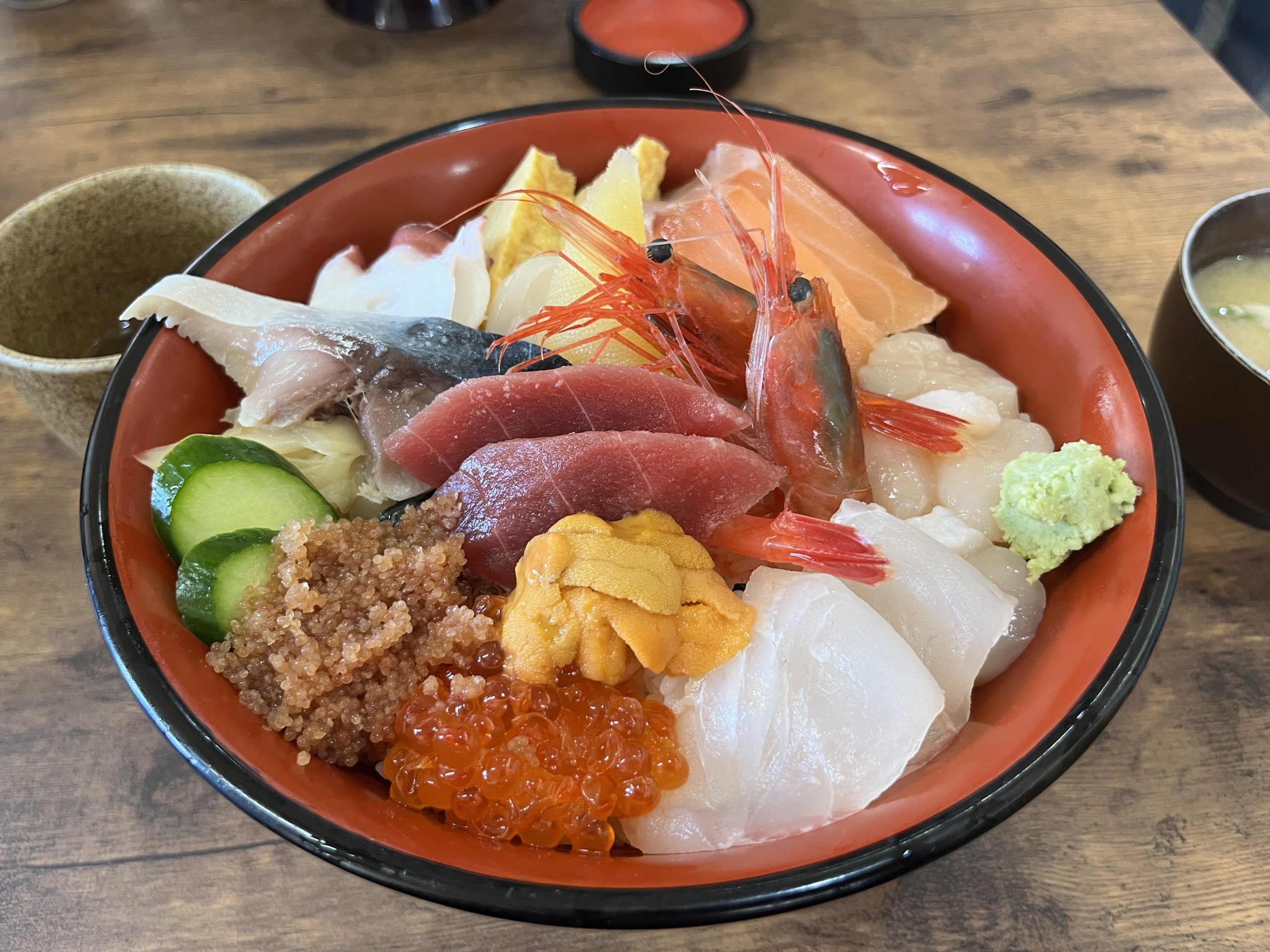 海鮮丼を食べてきました！