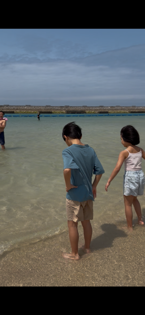 海辺の子供たち
